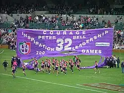 Einlauf der Fremantle Dockers