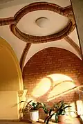 Treppenhaus über dem Portal