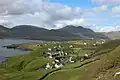 Ortsansicht, Blick nach Westen in den Fjord hinein