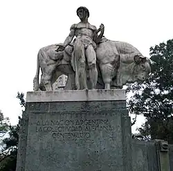 Brunnenplastik am Fuente Riqueza Agropecuaria Argentina in Buenos Aires