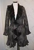 geschoren, gefärbt mit bedruckter Lederseite (Mantel, Bremen 2011)