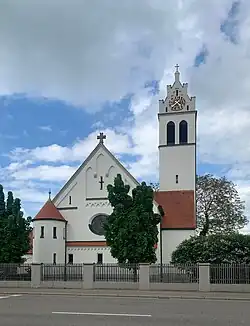 Auferstehungskirche, Augsburger Straße 33