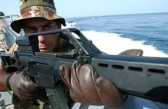 G36 mit seitwärts schwenkbarem Ladehebel