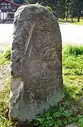 Nordostseite des Grenzsteines mit Jahreszahl (oben) und Wappen des Fürstentum Schwarzburg-Sondershausen (Mitte)