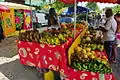 Obststand auf dem Markt in Sainte-Anne