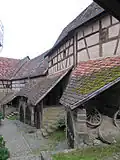 Blick zum Eingang (links)