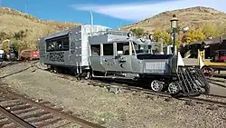 Galloping Goose Nr. 7 wartet auf einem Abstellgleis beim Colorado Railroad Museum.