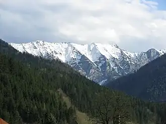Gamsstein von Norden (Hollenstein) mit Gamssteineck (1766 m, rechts am Bildrand) und Hochkogel (1774 m, links davon)