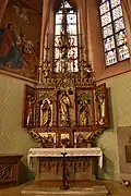 Rechter Seitenaltar mit Herz-Jesu-Retabel