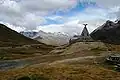 Ehrenmal am Rifugio Berni (2541&nbsp;m), ca. 2&nbsp;km vom Gavia-Pass entfernt in nördlicher Richtung
