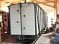 Vierachsiger gedeckter Güterwagen