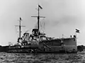 Seydlitz vor dem Kriegsausbruch mit eingerollten Torpedoschutznetzen an der Seite
