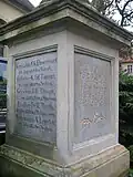 Sockel mit Westseite: 5 Gefallene 1870–1871