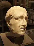 Marmorstatue aus Somzée der Königlichen Museen der Schönen Künste Brüssel