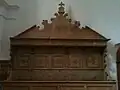 Altes Gestühl beim Eingang