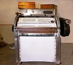Sehr ähnliche Gewerbliche Waschmaschine im Freilichtmuseum Roscheider Hof