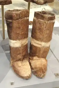 Inuit-Mädchenstiefel (Nordamerika, 1910–1914)