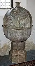 Gotischer Taufstein