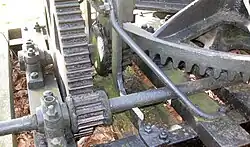 Getriebe des Göpels vor dem Heimatmuseum in Debstedt