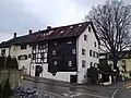 Reihenhaus an der Kreuzung Goldbacherstrasse/Alte Landstrasse in Obergoldbach: Unterster Teil