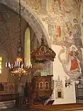 Kanzel und Kalkmalerei „Kreuzabnahme“ (alt)