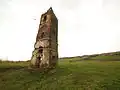 Alter Kirchturm auf dem Hügel