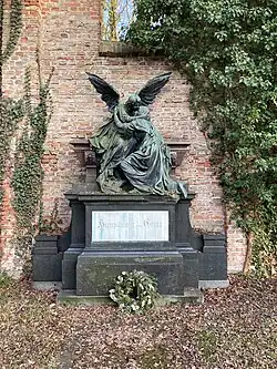 Grab von August Humplmayr auf dem Alten Südlichen Friedhof in München