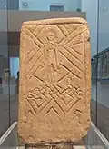 Rückseite des Grabsteins