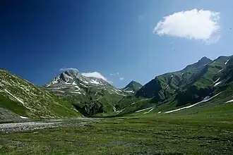 Piz Stgir (rechts)