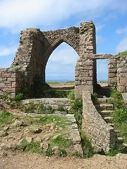 Ruine des Torhauses