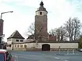 Kirchhof und Rathaus von O
