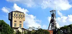 Förderturm über Schacht IV der Grube Camphausen