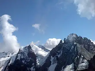 Gspaltenhorn (rechts) und Tschingelspitz, von der Bütlasse gesehen
