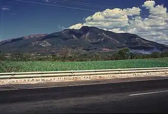 Guazapa von Westen, 3 km nördlich der Stadt Guazapa, aus gesehen