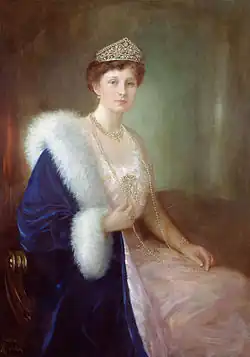 Viktoria Luise Prinzessin von Preußen Polarfuchsbesatz und ‑manschetten (1913)