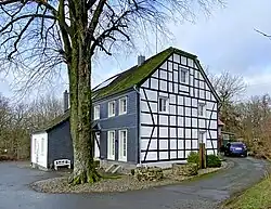 Höhe 2