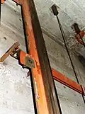 Führungsschiene mit Klemmplatten-Befestigung
