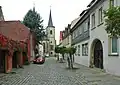Altstadtgasse mit Pfarrkirche