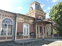 Bahnhofsgebäude