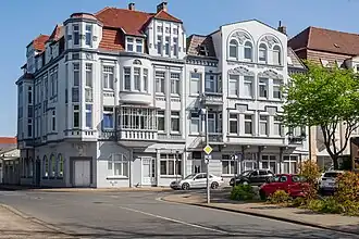 Hafenstr. 6 & 4
