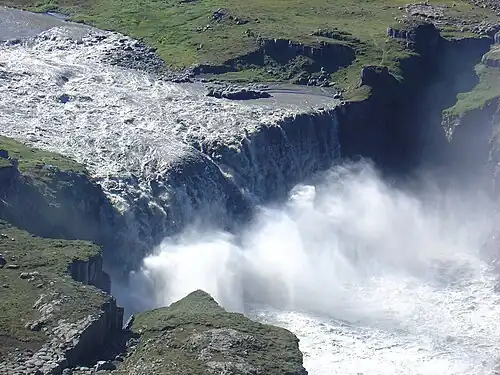 Der Hafragilsfoss vom Aussichtspunkt