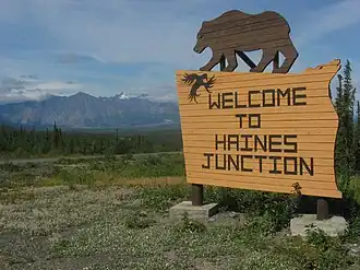 Hinweisschild für Haines Junction