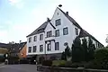 Altes Rat- und Schulhaus von 1904[79]