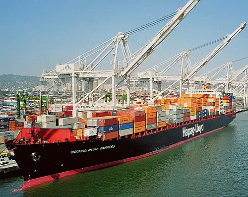 Containerschiff von Hapag-Lloyd