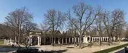Trink- und Wandelhalle