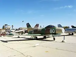 Ein Dassault Ouragan Kampfjet, wie er ab 1955 auf Chazor stationiert war, hier im IAF-Museum bei Chazerim