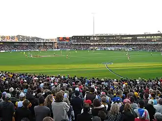 Australian-Football-Spiel der Hawthorn Football Club gegen die Western Bulldogs am 31. Mai 2008