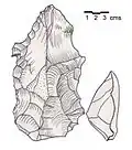 Kalkstein-Axt des Schweren Neolithikums aus der Qaraoun-Kultur.