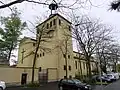 Der massive Turm