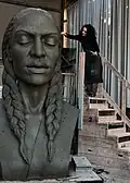 Helga Vockenhuber, in Studio - Skulptur Maddalena